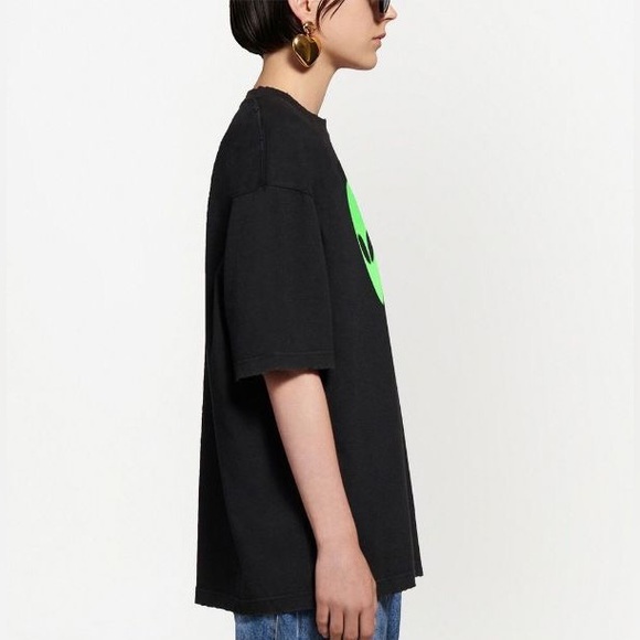 EUC Men’s Medium/Women’ Large Balenciaga Oversized Alien Crewneck Tee In Black - Picture 5 of 13